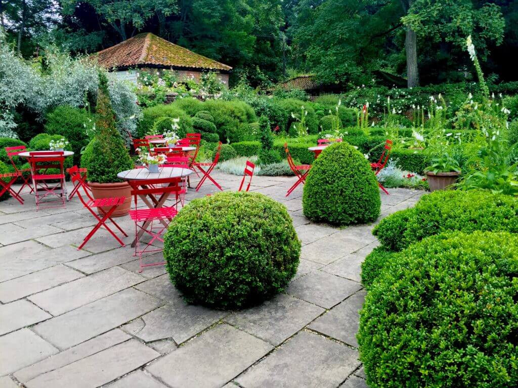 west-green-house-garden