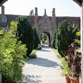 cranbrookunitedkingdom-july2019entranceandgardensof