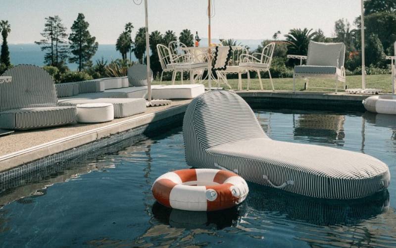 Premium inflatable Pool Sun Lounger by Business & Pleasure Co.