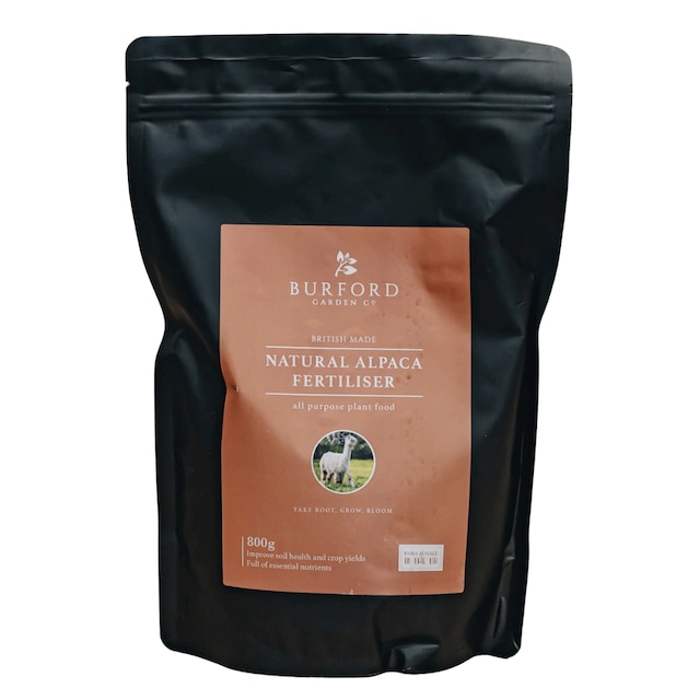 Natural alpaca fertiliser
