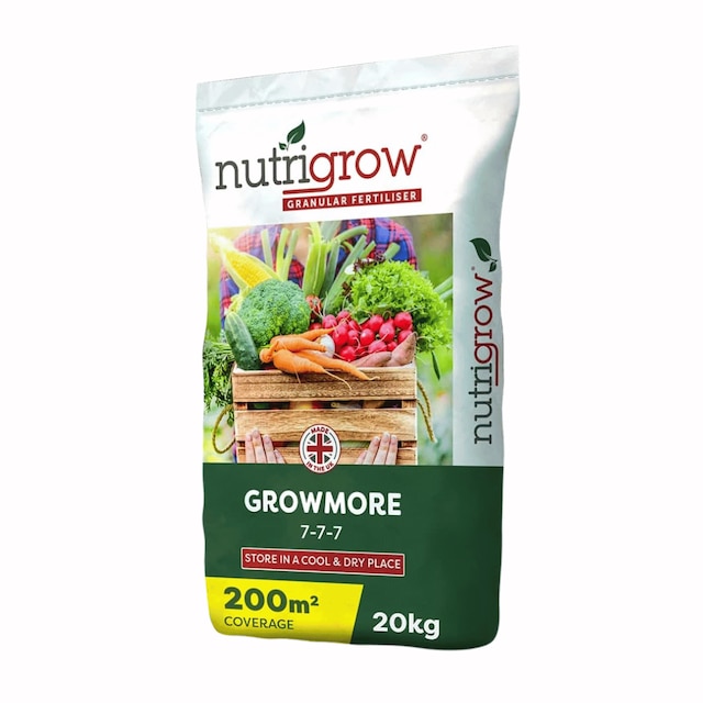 Nutrigrow Growmore plant, tree & vegetable general garden fertiliser