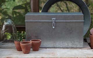 Crocus Lockable Galvanised Metal Seed Trunk